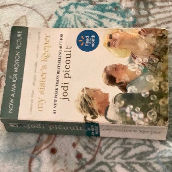 My Sister’s Keeper by Jodi Picoult - Picture 3 of 4